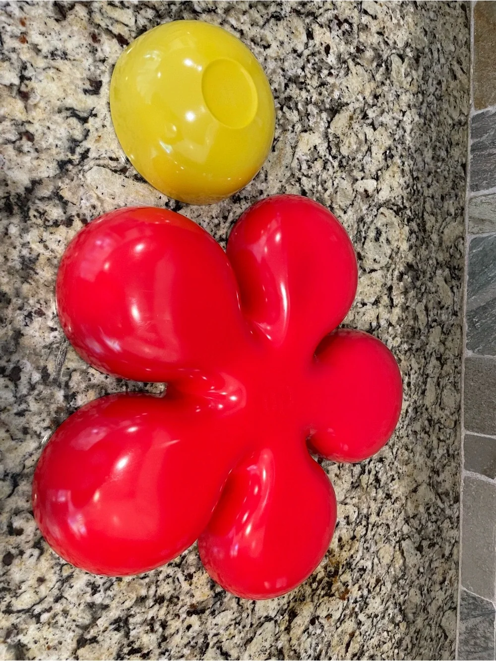 Vintage Pier 1 Red and Yellow Flower Snack Server